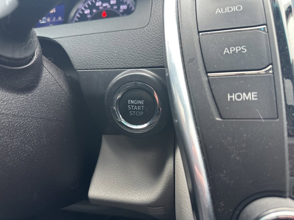 Used 2016 Toyota Camry XLE image 21