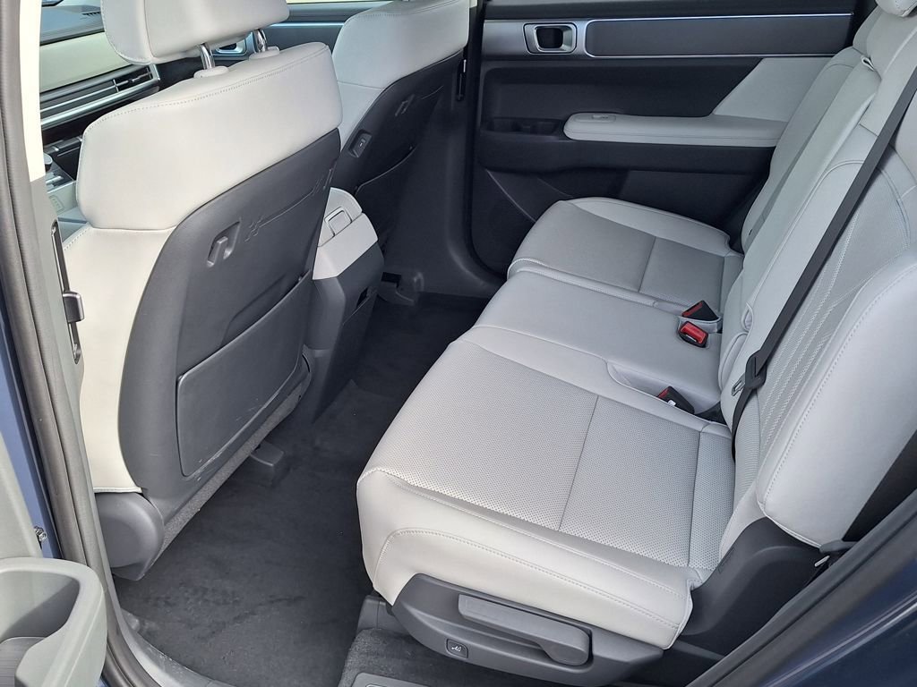 New 2025 Hyundai Santa Fe SEL image 11