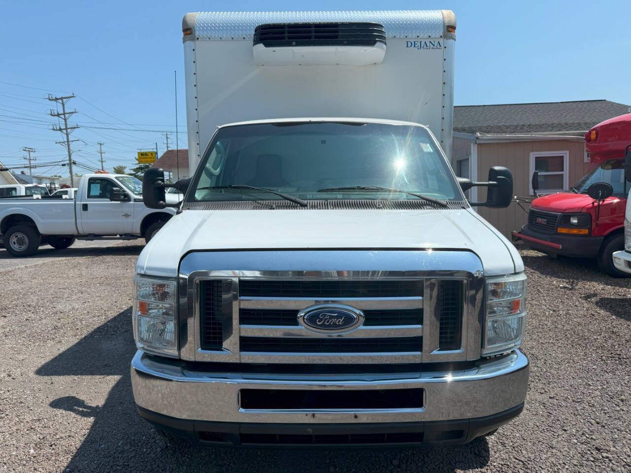 Used 2015 Ford E-350 and Econoline 350 Super Duty w/ Power Windows & Locks Group RWD image 3