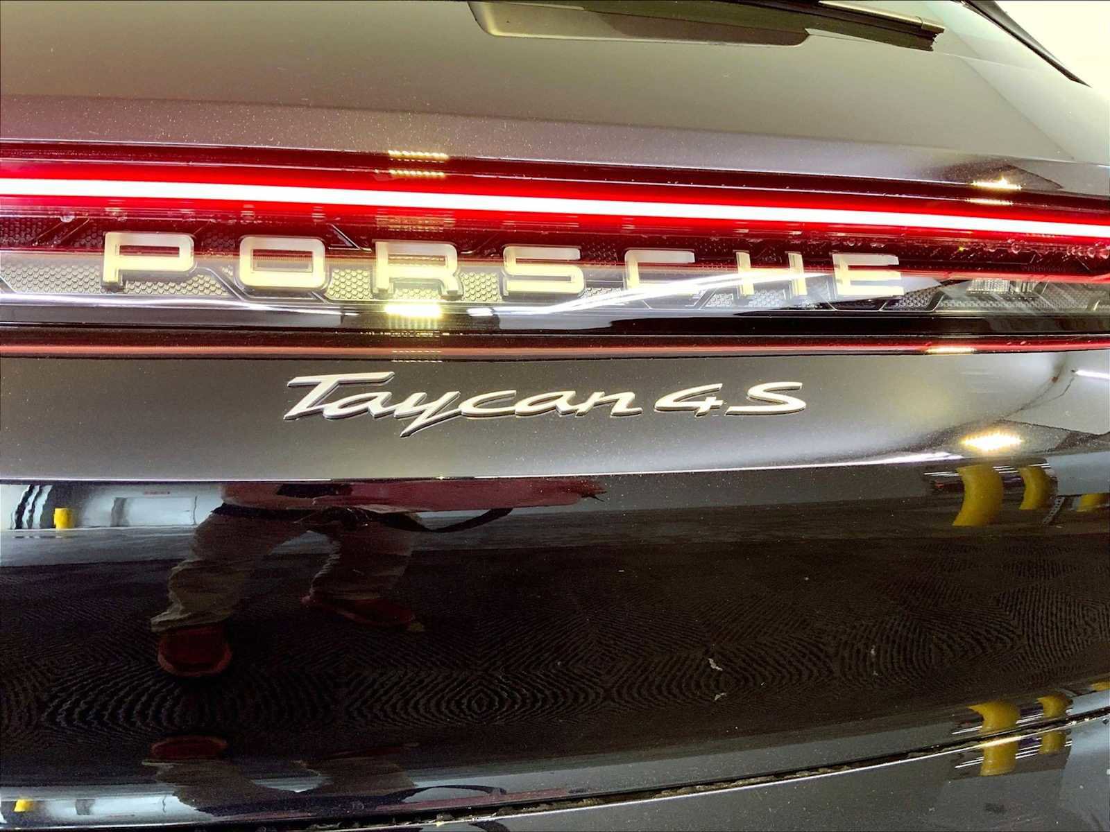 New 2026 Porsche Taycan 4S AWD/4WD image 19