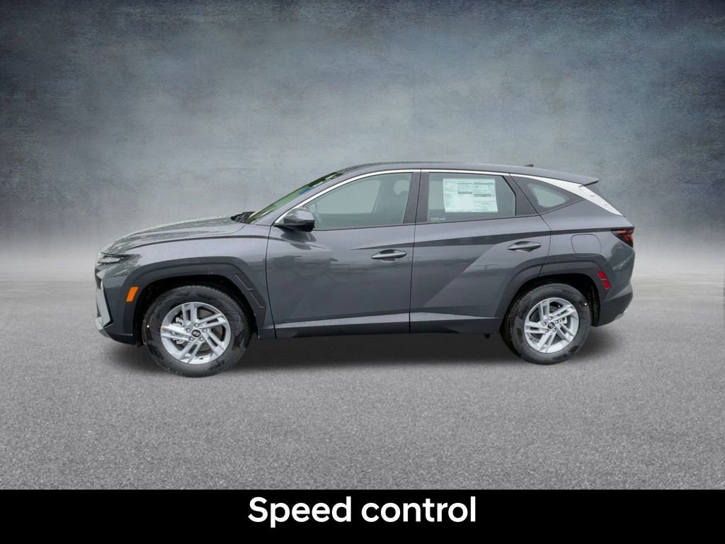 Certified 2025 Hyundai Tucson SE image 12