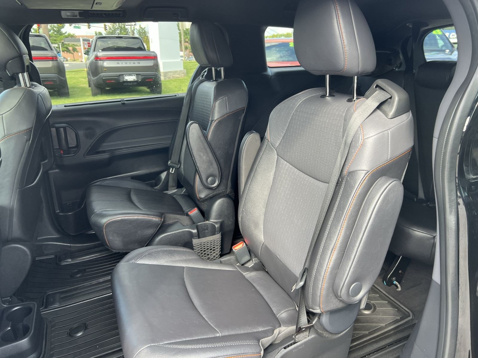Used 2023 Toyota Sienna XSE w/ XSE Plus Package AWD/4WD image 25