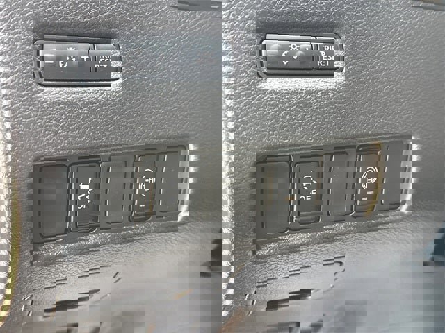 Used 2023 Nissan Murano SV image 21