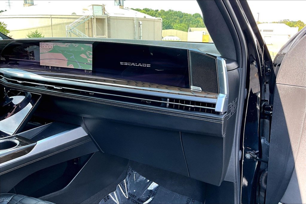 Used 2025 Cadillac Escalade Sport Platinum AWD/4WD image 29