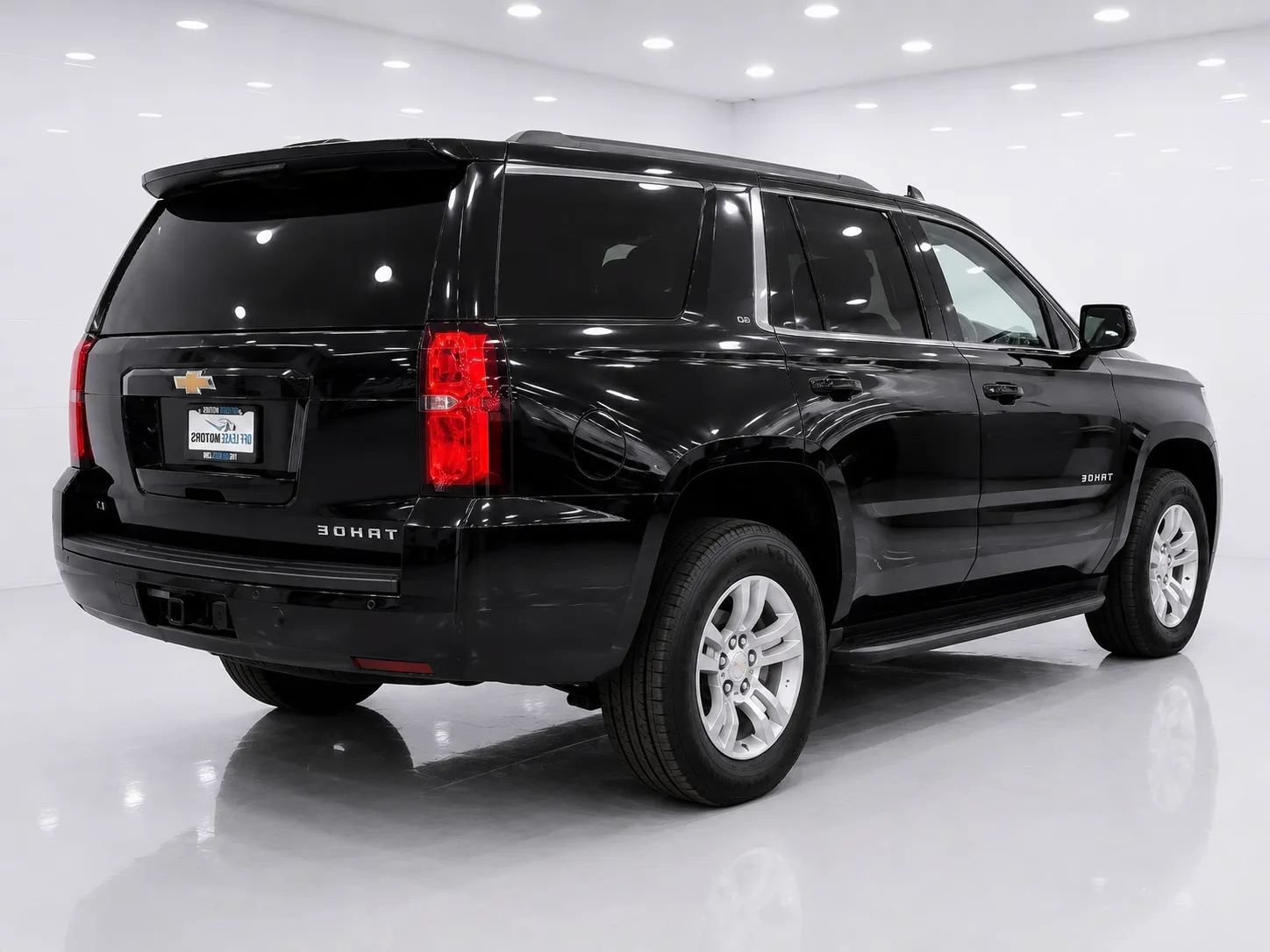 Used 2022 Chevrolet Suburban Premier AWD/4WD image 5