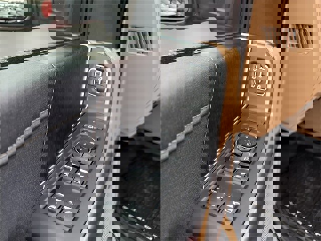 Used 2023 Ford F250 Lariat w/ Chrome Package image 11