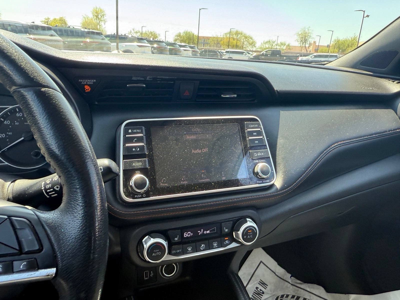 Used 2018 Nissan Kicks SR w/ Premium Package FWD image 21