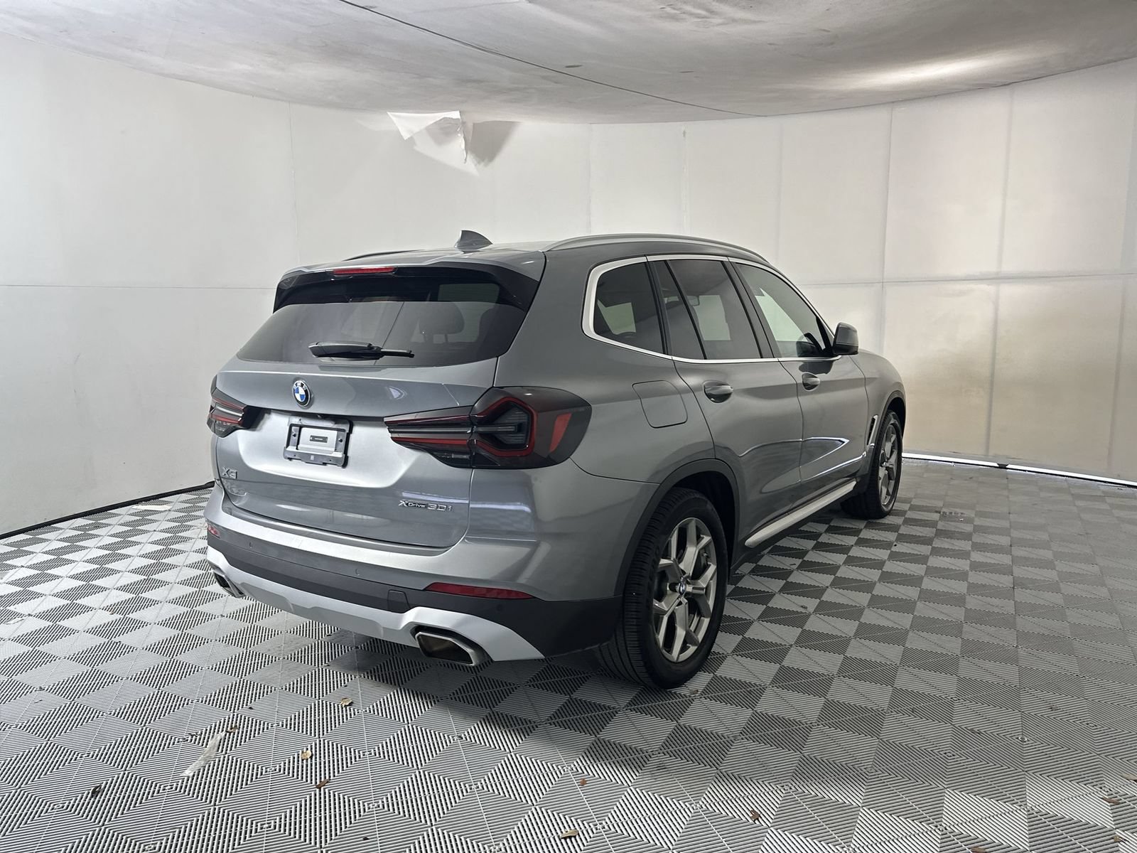 Used 2024 BMW X3 xDrive30i AWD/4WD image 8