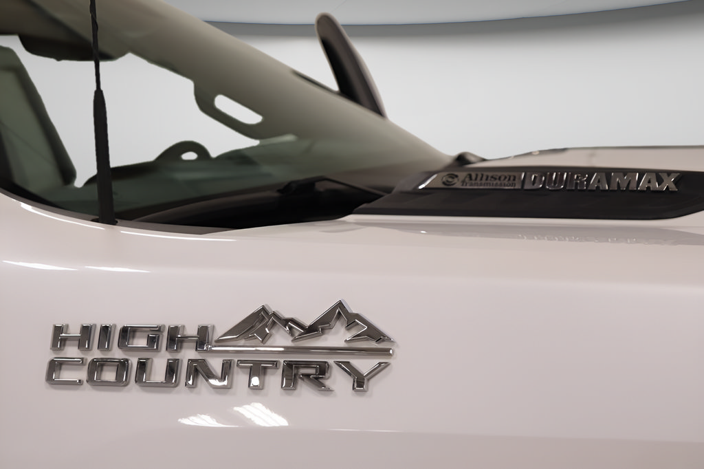 Used 2020 Chevrolet Silverado 2500 High Country w/ Z71 Off-Road Package AWD/4WD image 32