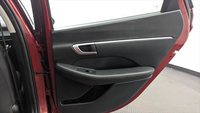 Used 2025 Hyundai Sonata SEL FWD image 21