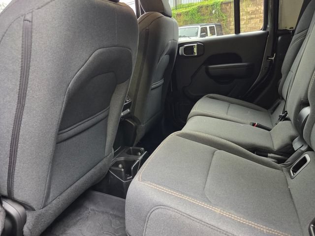Used 2025 Jeep Gladiator Sport AWD/4WD image 12