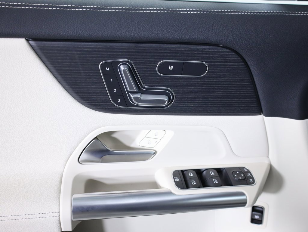 Certified 2026 Mercedes-Benz GLA 250 4MATIC image 9