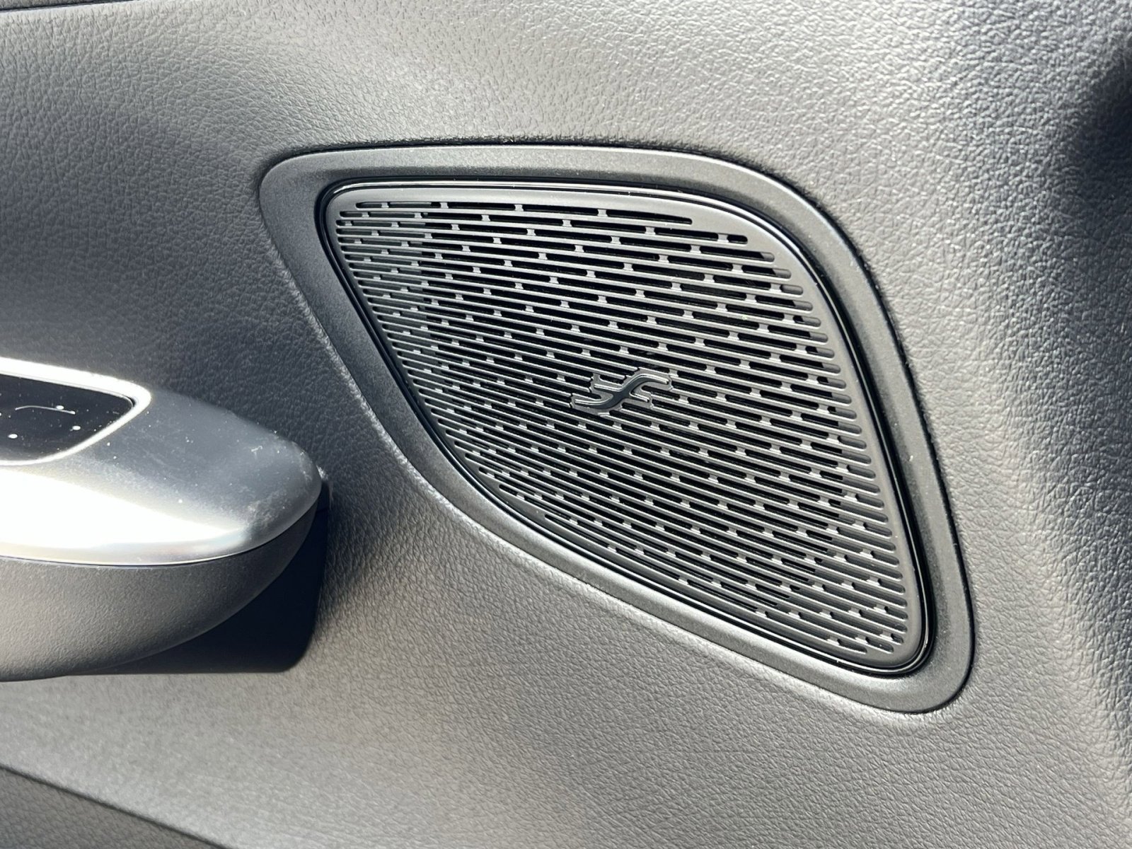 New 2026 Mercedes-Benz GLC 300 4MATIC image 34