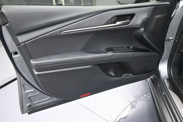 Used 2026 Toyota Camry SE w/ Convenience Package FWD image 20