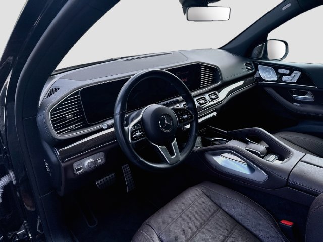 Used 2022 Mercedes-Benz GLS 580 4MATIC image 9