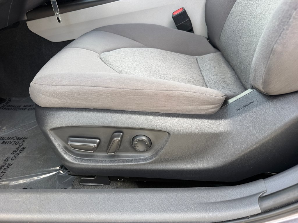 Used 2023 Toyota Camry LE FWD image 17