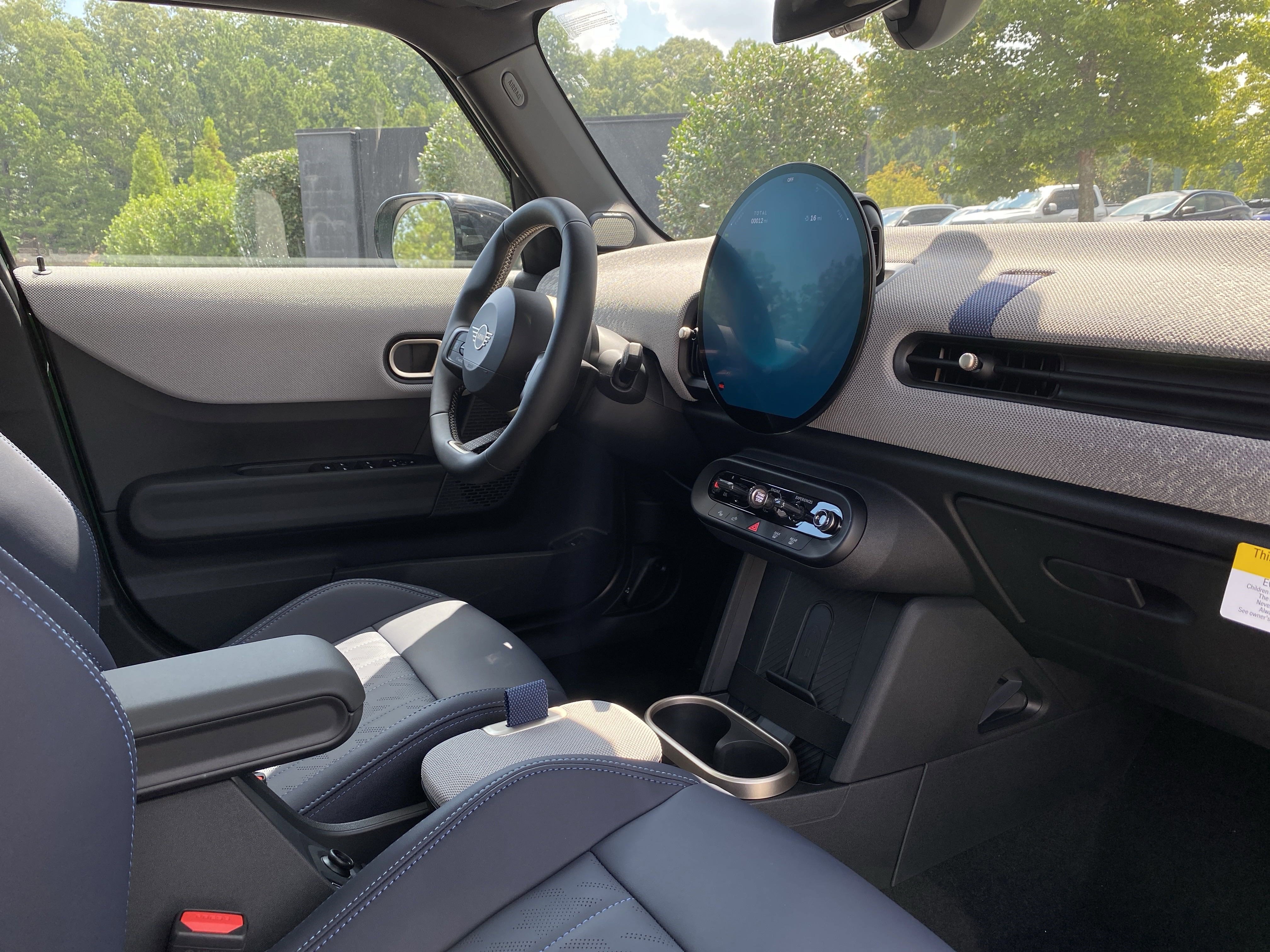 Certified 2025 MINI Cooper S image 6