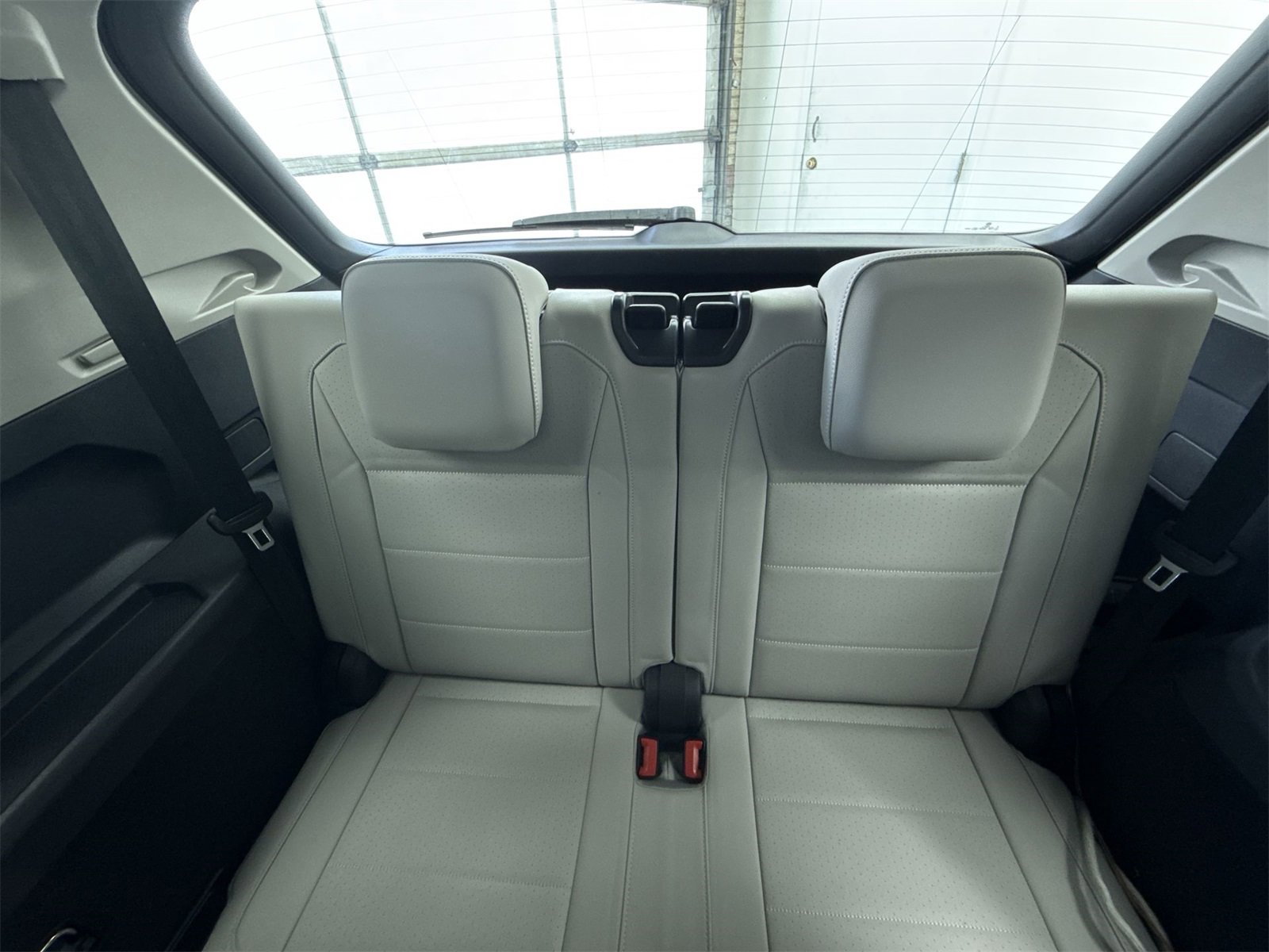 Used 2021 Volkswagen Tiguan SE w/ Panoramic Sunroof Package image 34