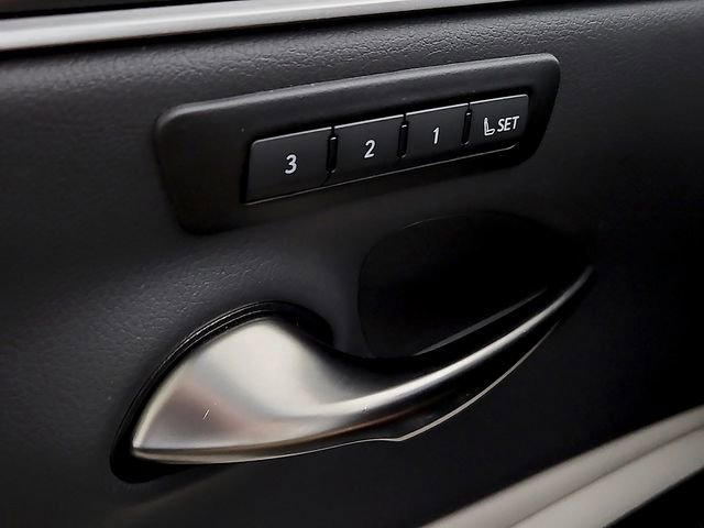 Used 2025 Lexus ES 350 w/ Premium Package image 27