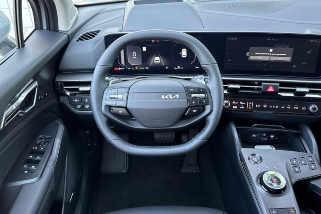 New 2027 Kia Sportage SX Prestige AWD/4WD image 17
