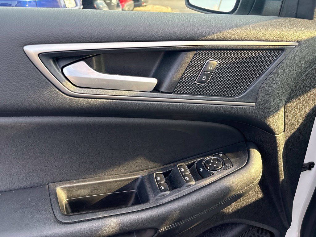 Used 2021 Ford Edge SEL FWD image 16