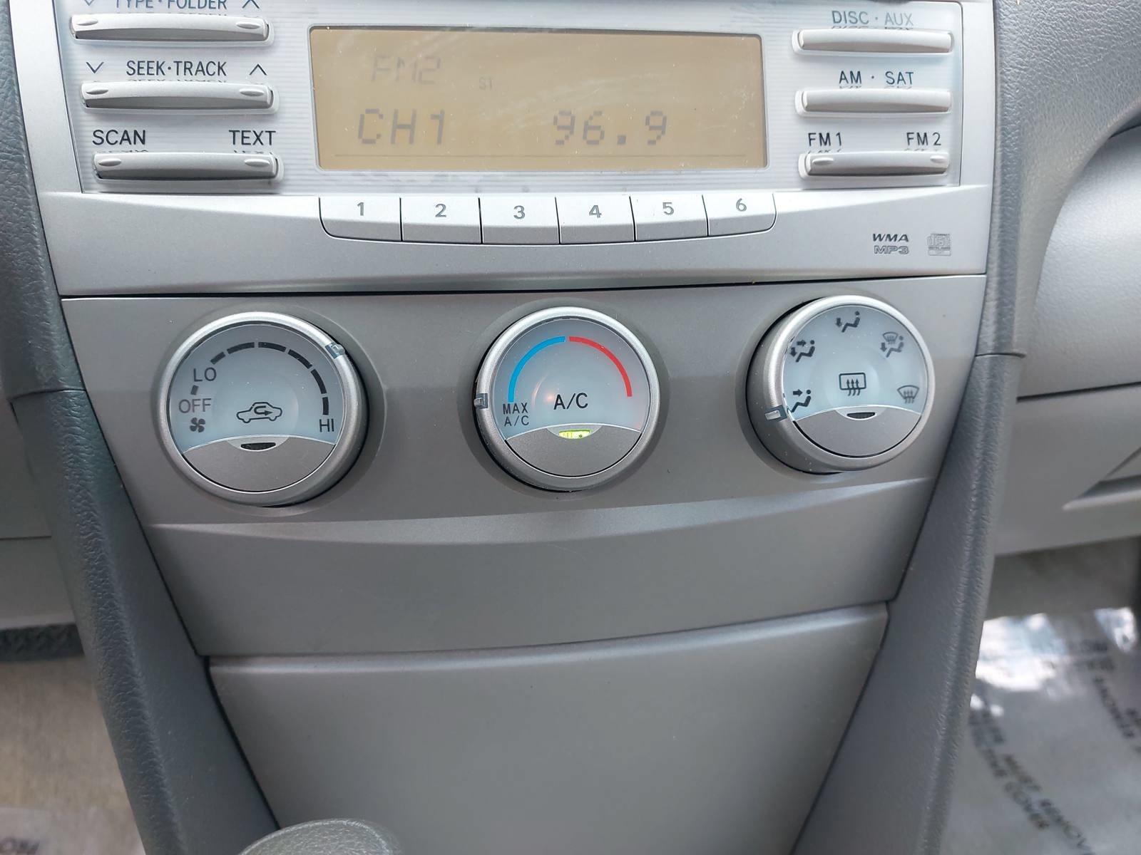 Used 2011 Toyota Camry LE w/ LE Extra-Value Pkg FWD image 22