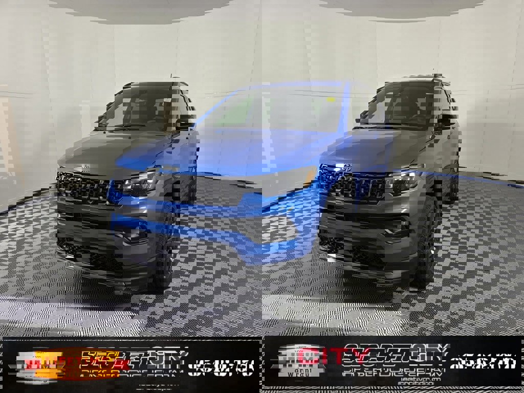 New 2026 Jeep Compass Latitude image 3