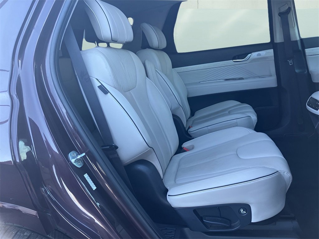 Used 2023 Hyundai Palisade Calligraphy image 22