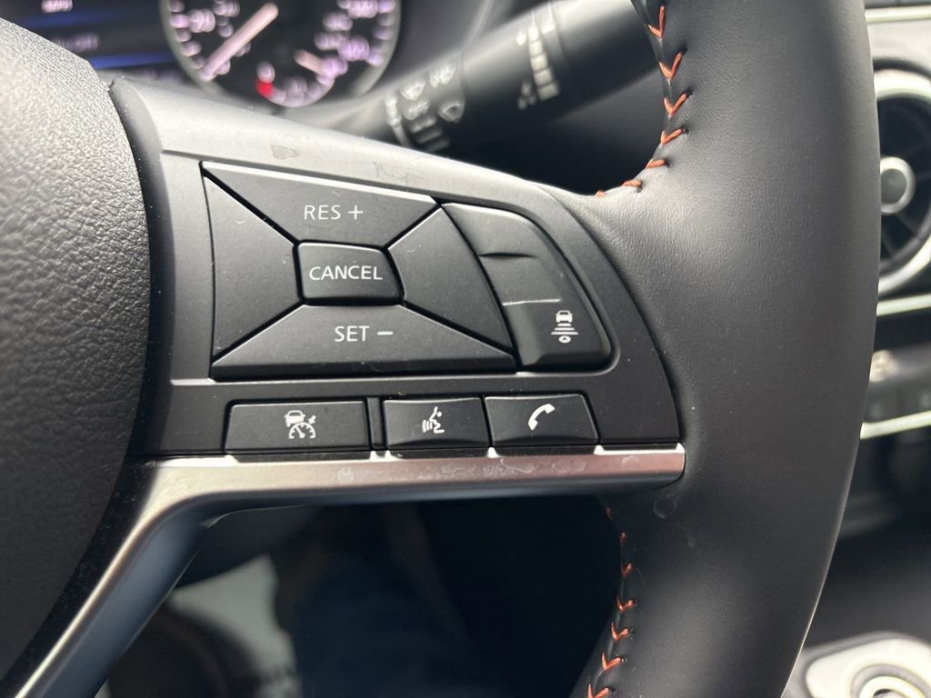 Used 2025 Nissan Sentra SR image 37