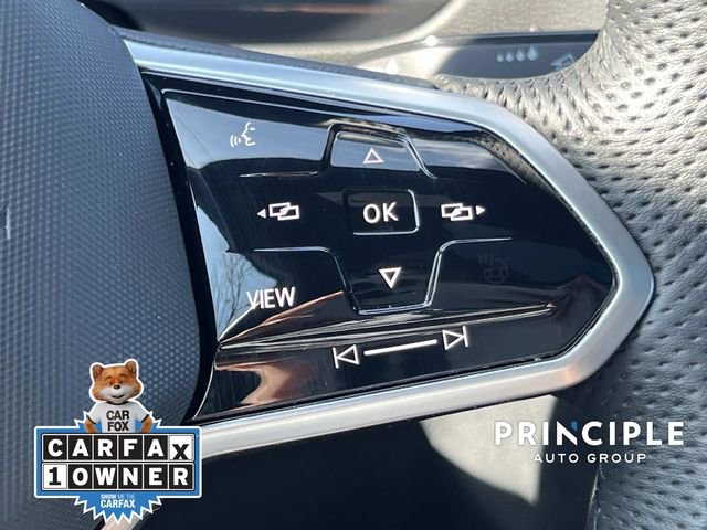 Certified 2022 Volkswagen Tiguan SE R-Line image 20