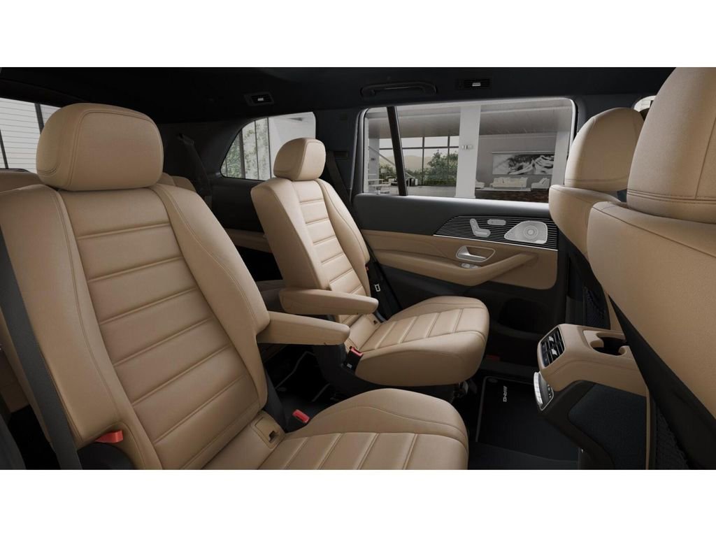 New 2026 Mercedes-Benz GLS 580 4MATIC image 5