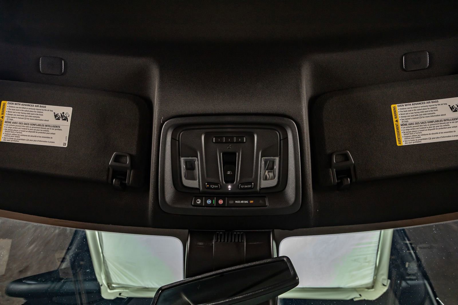 Used 2025 Chevrolet Silverado 1500 ZR2 image 29