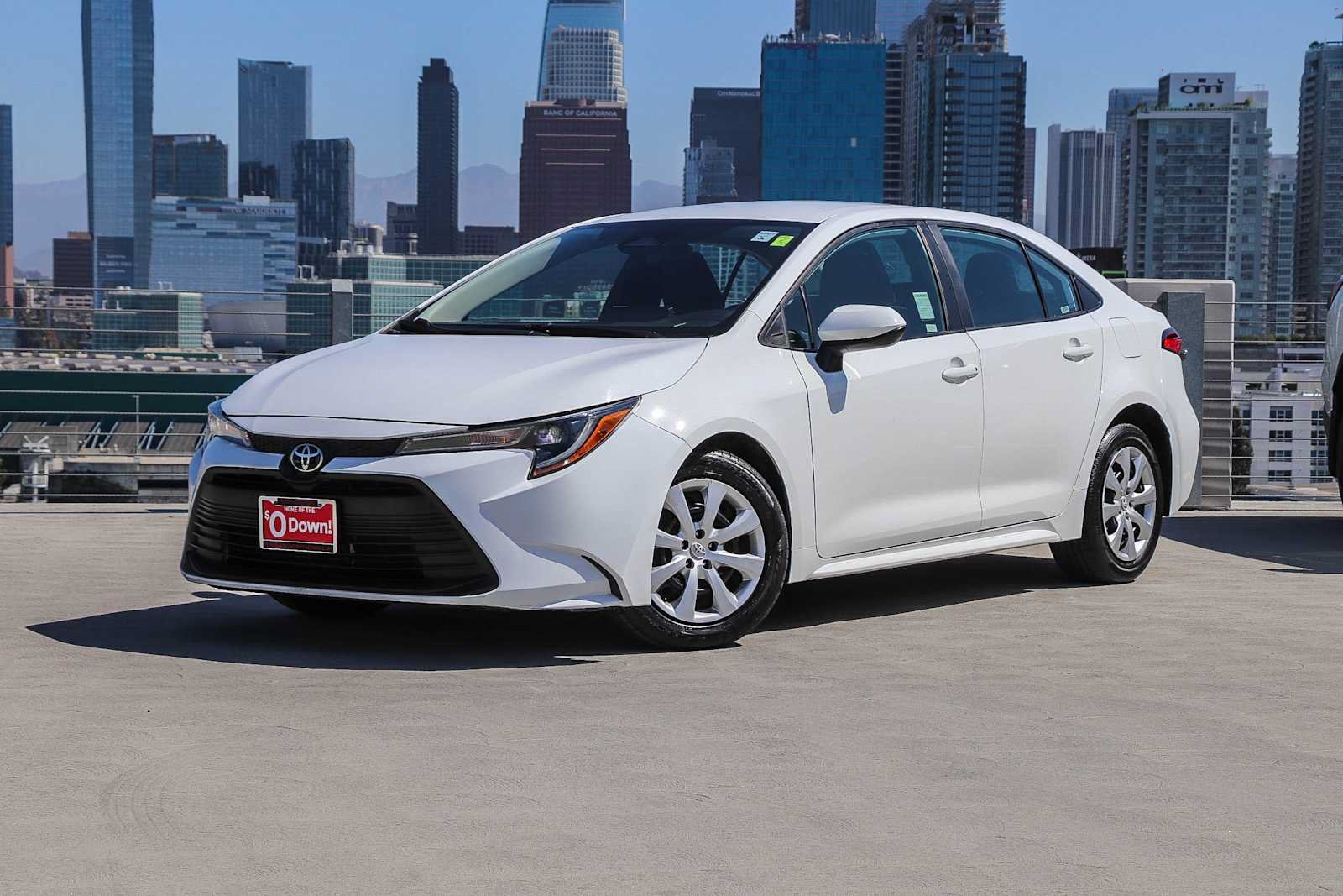 Used 2024 Toyota Corolla LE FWD image 1