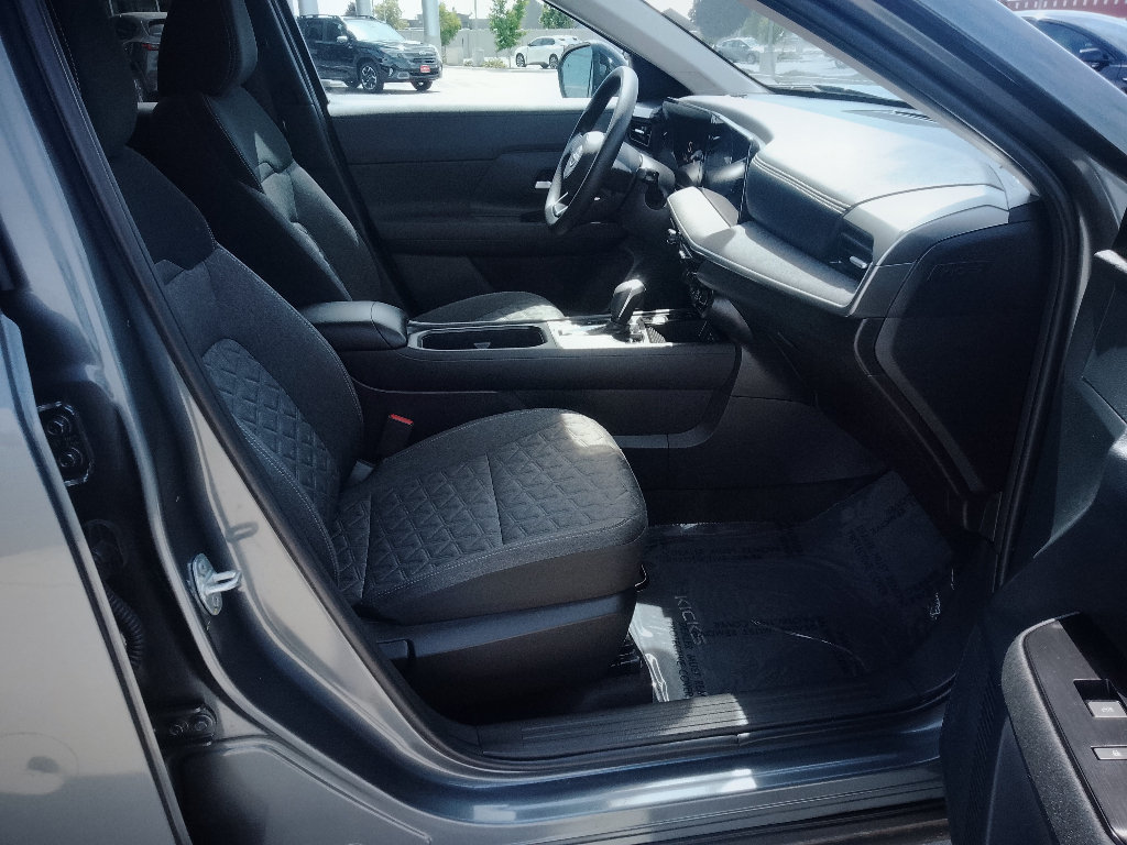 Used 2026 Nissan Kicks SV w/ Cold Weather Package AWD/4WD image 14