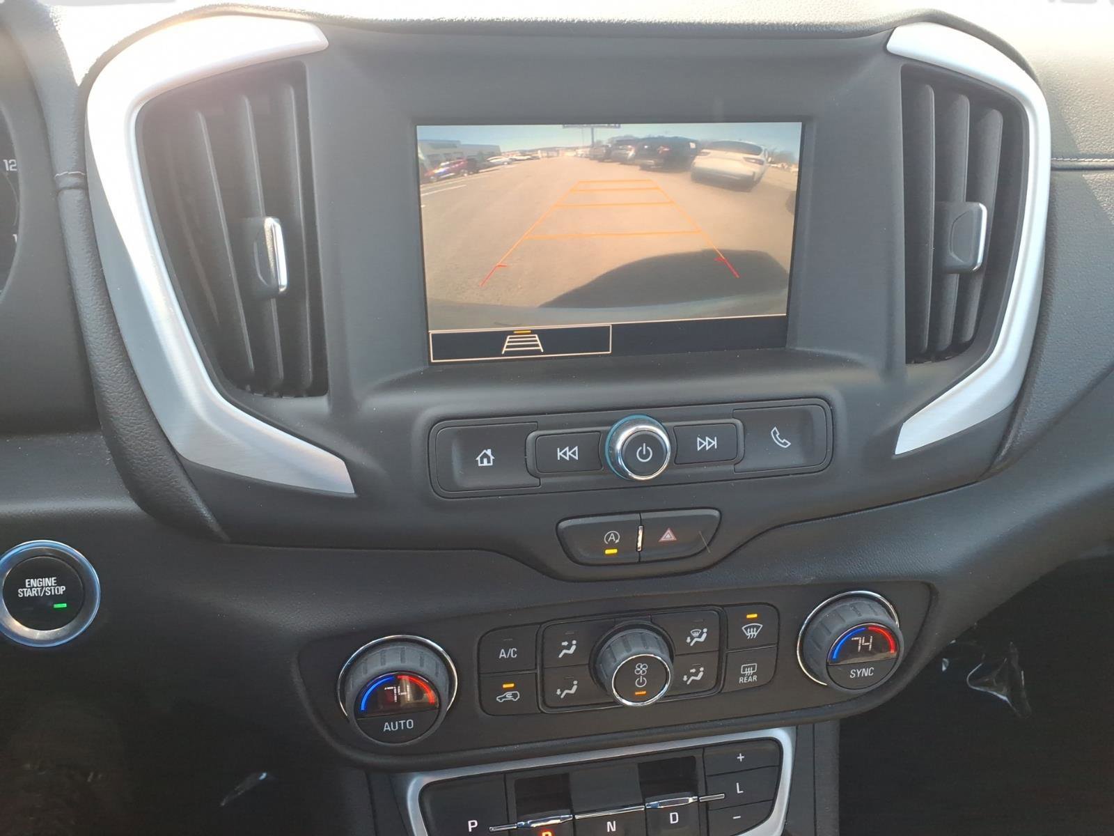 Used 2022 GMC Terrain SLE w/ Driver Convenience Package image 22