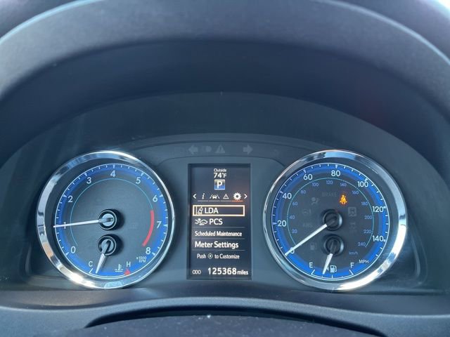 Used 2017 Toyota Corolla SE w/ Carpet Mat Package (TMS) FWD image 14