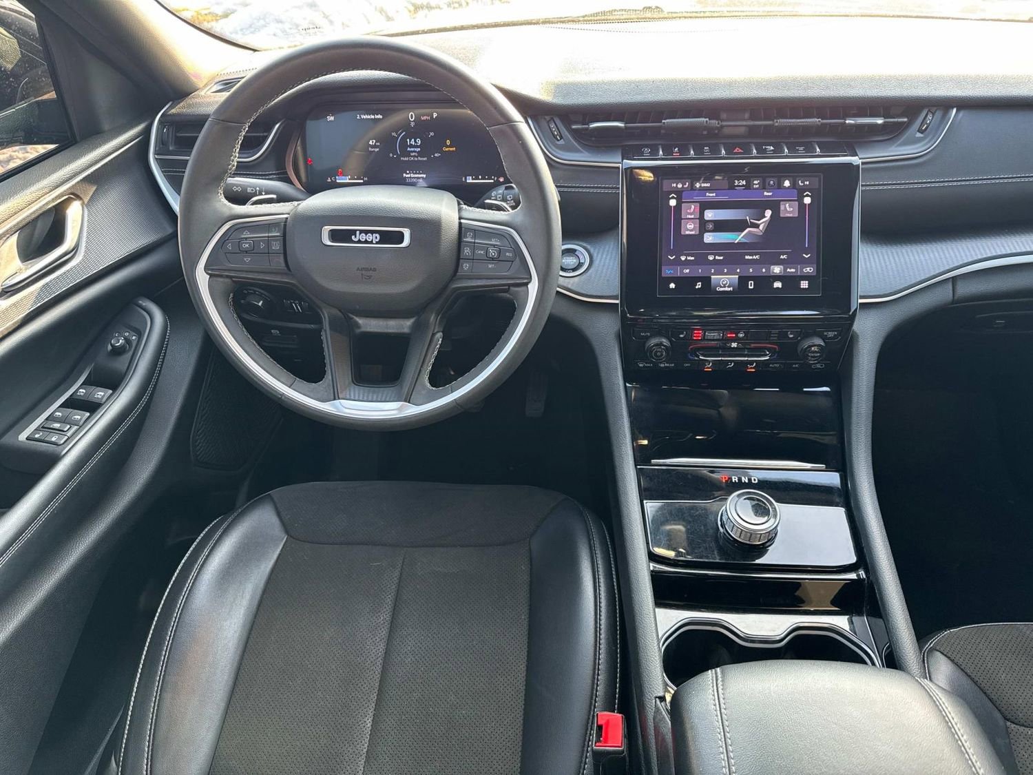 Used 2023 Jeep Grand Cherokee L Altitude image 19