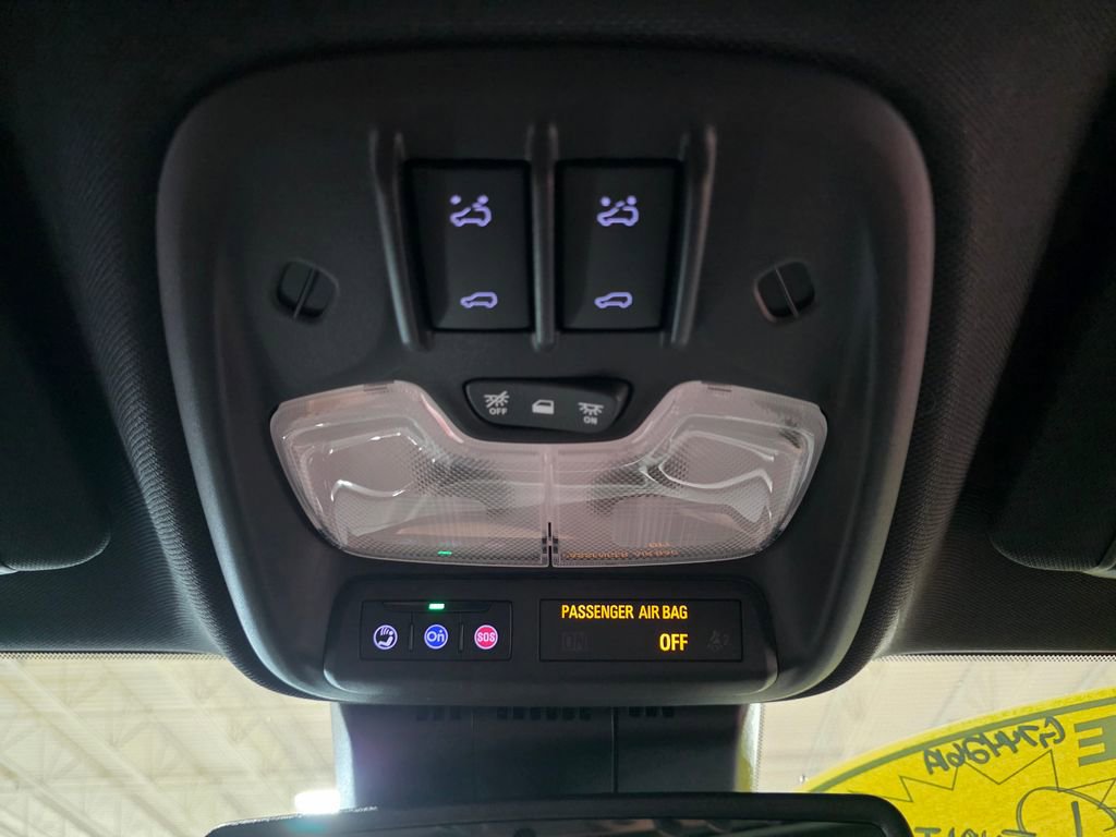 Certified 2024 GMC Canyon Denali AWD/4WD image 32