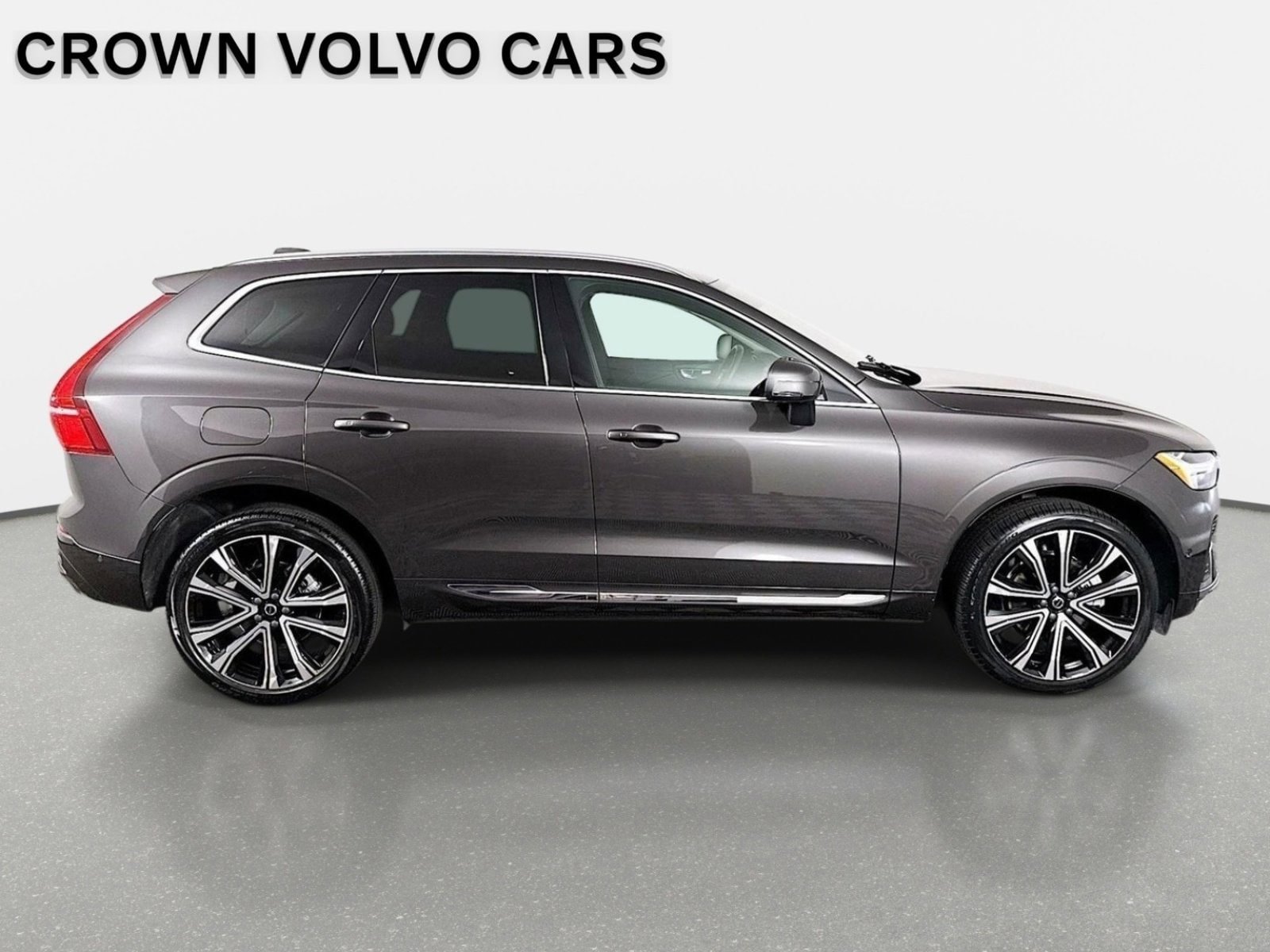 Used 2023 Volvo XC60 B5 Ultimate AWD/4WD image 4