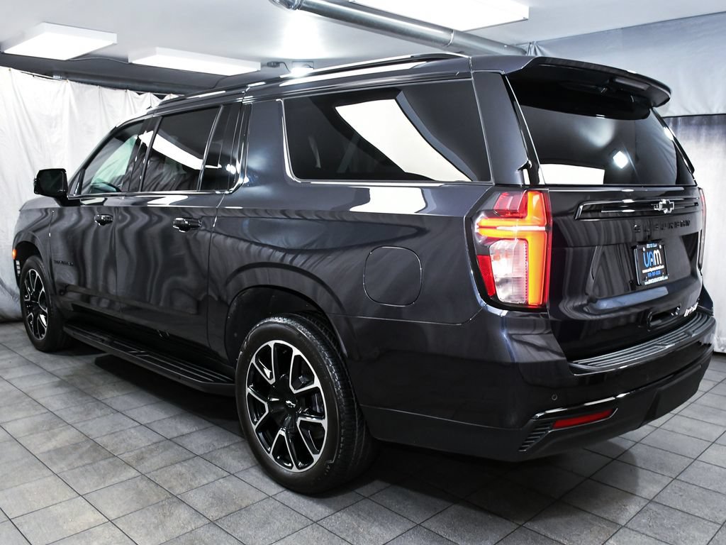 Used 2024 Chevrolet Suburban RST w/ Luxury Package AWD/4WD image 4