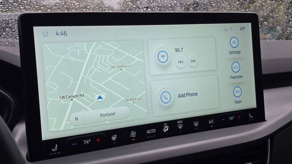 Used 2025 Ford Escape Platinum image 31