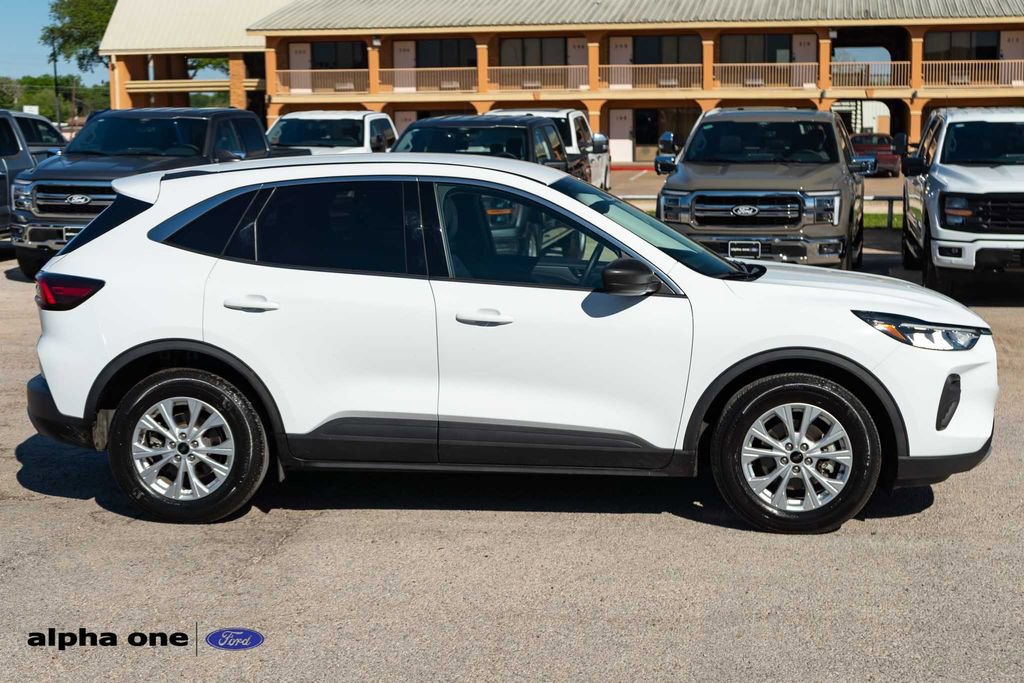 Used 2024 Ford Escape Active image 3