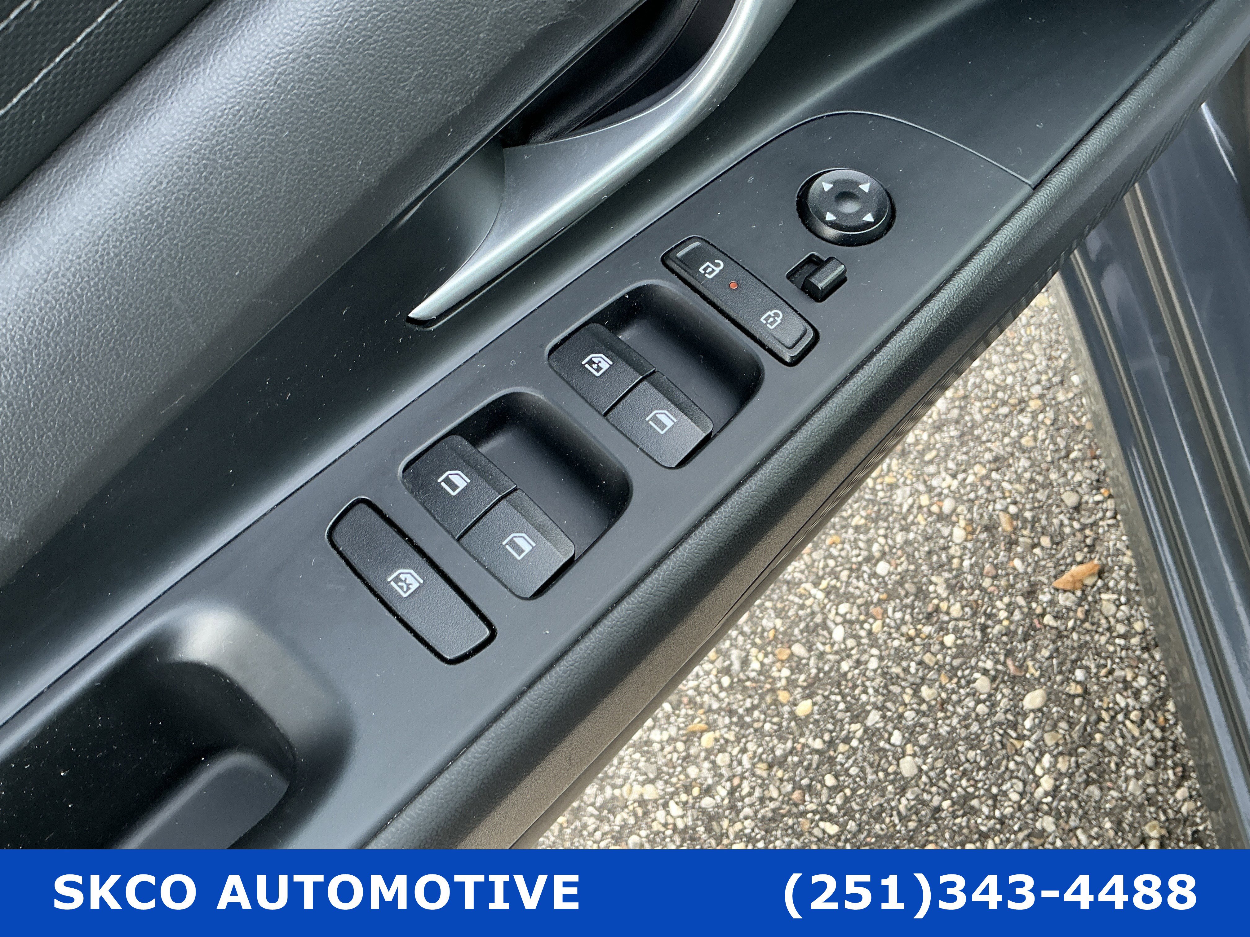 Used 2024 Hyundai Elantra SEL FWD image 22