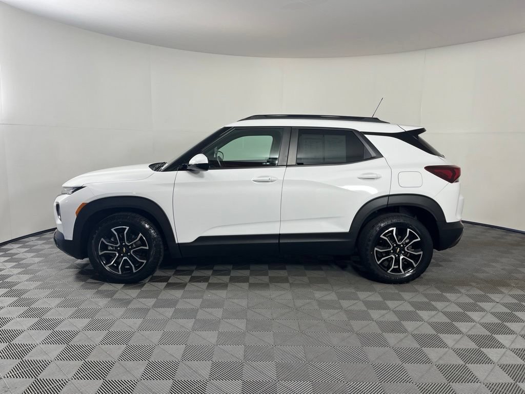 Certified 2022 Chevrolet TrailBlazer ACTIV FWD image 2