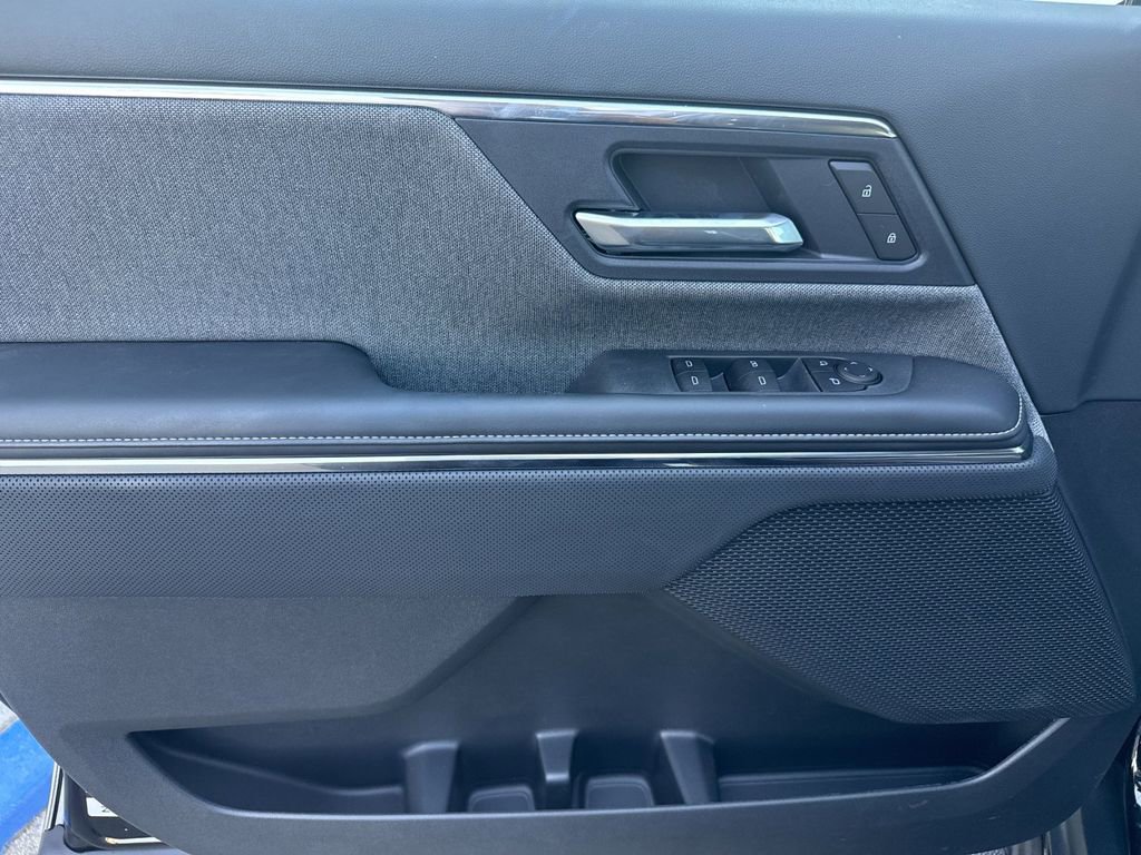 Used 2026 GMC Sierra EV Elevation image 10