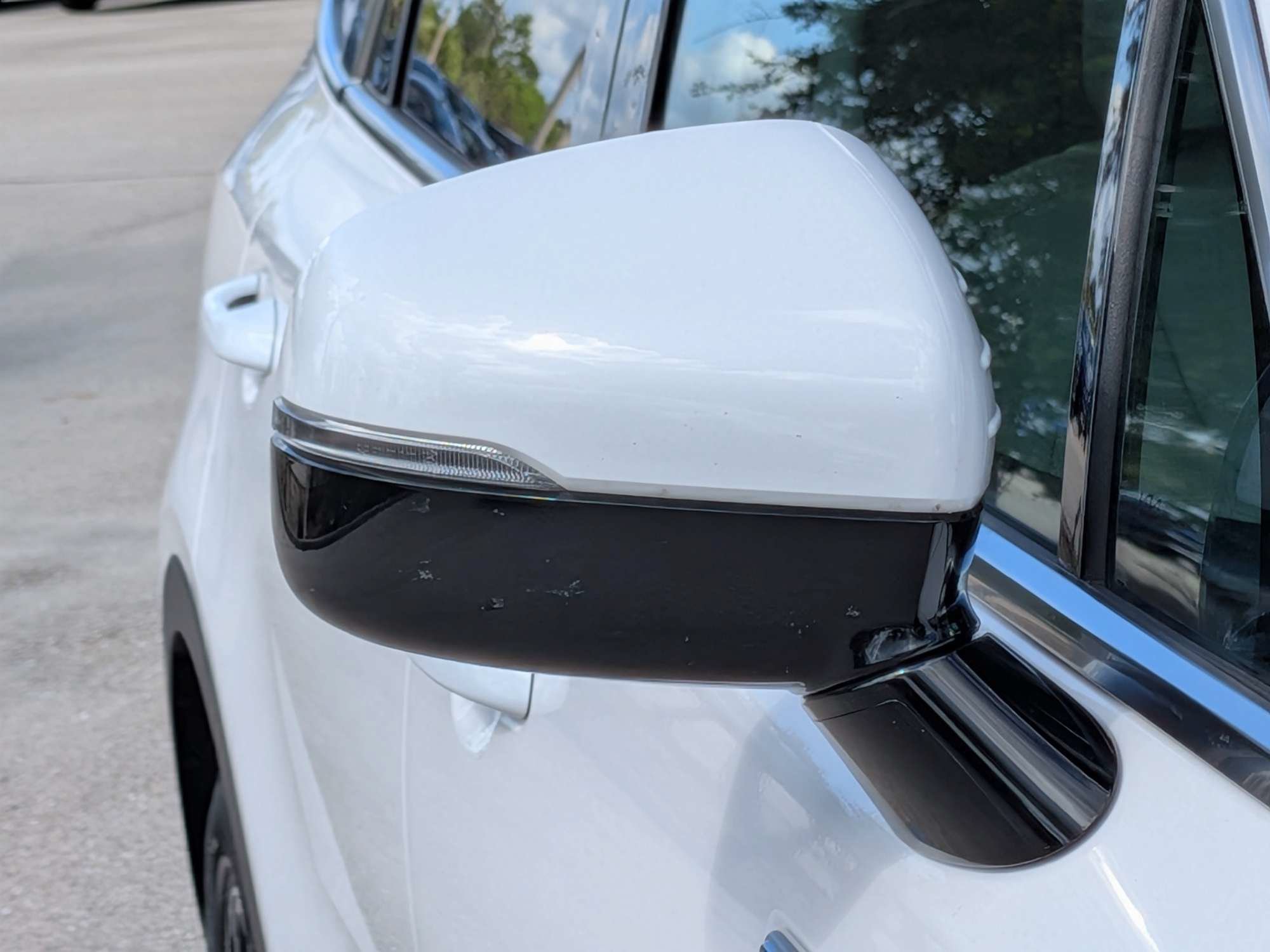 Certified 2025 Kia Sorento S w/ Panoramic Sunroof Package FWD image 12
