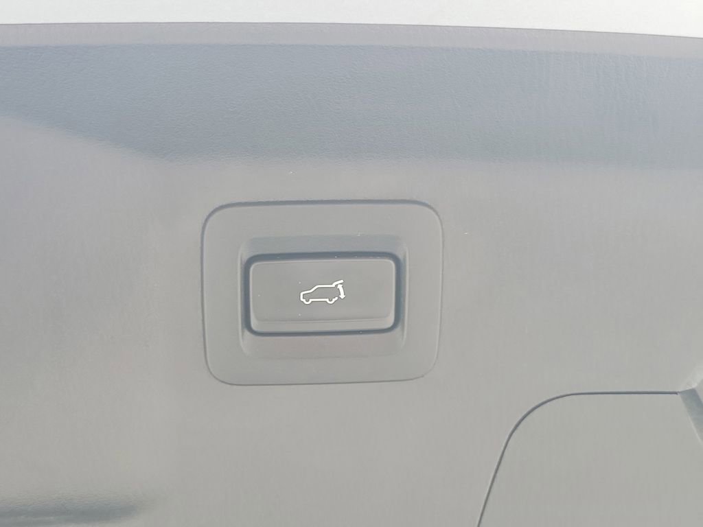 Used 2018 MAZDA CX-9 Grand Touring image 16