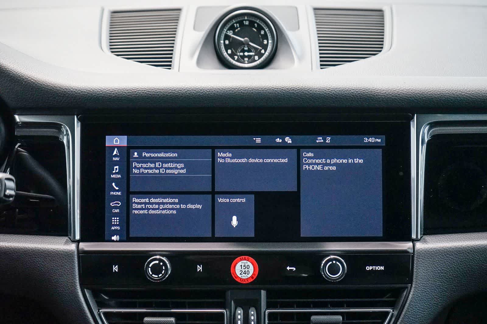 Certified 2026 Porsche Macan S AWD/4WD image 19