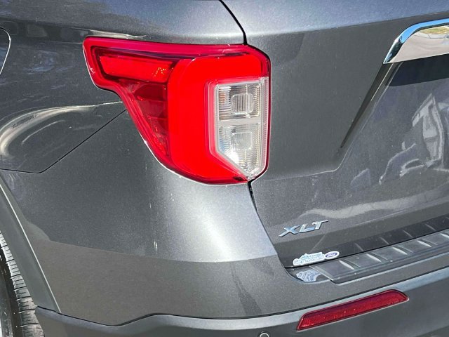 Used 2023 Ford Explorer XLT RWD image 10