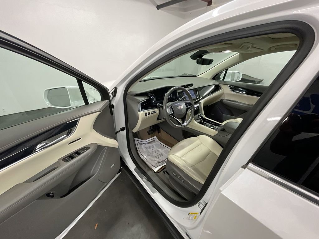 Used 2020 Cadillac XT6 Premium Luxury image 10